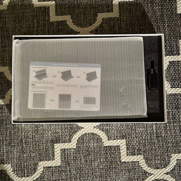 KYY Portable Monitor Display Gaming Monitor w/Premium Smart Cover, Speakers - Picture 9 of 13